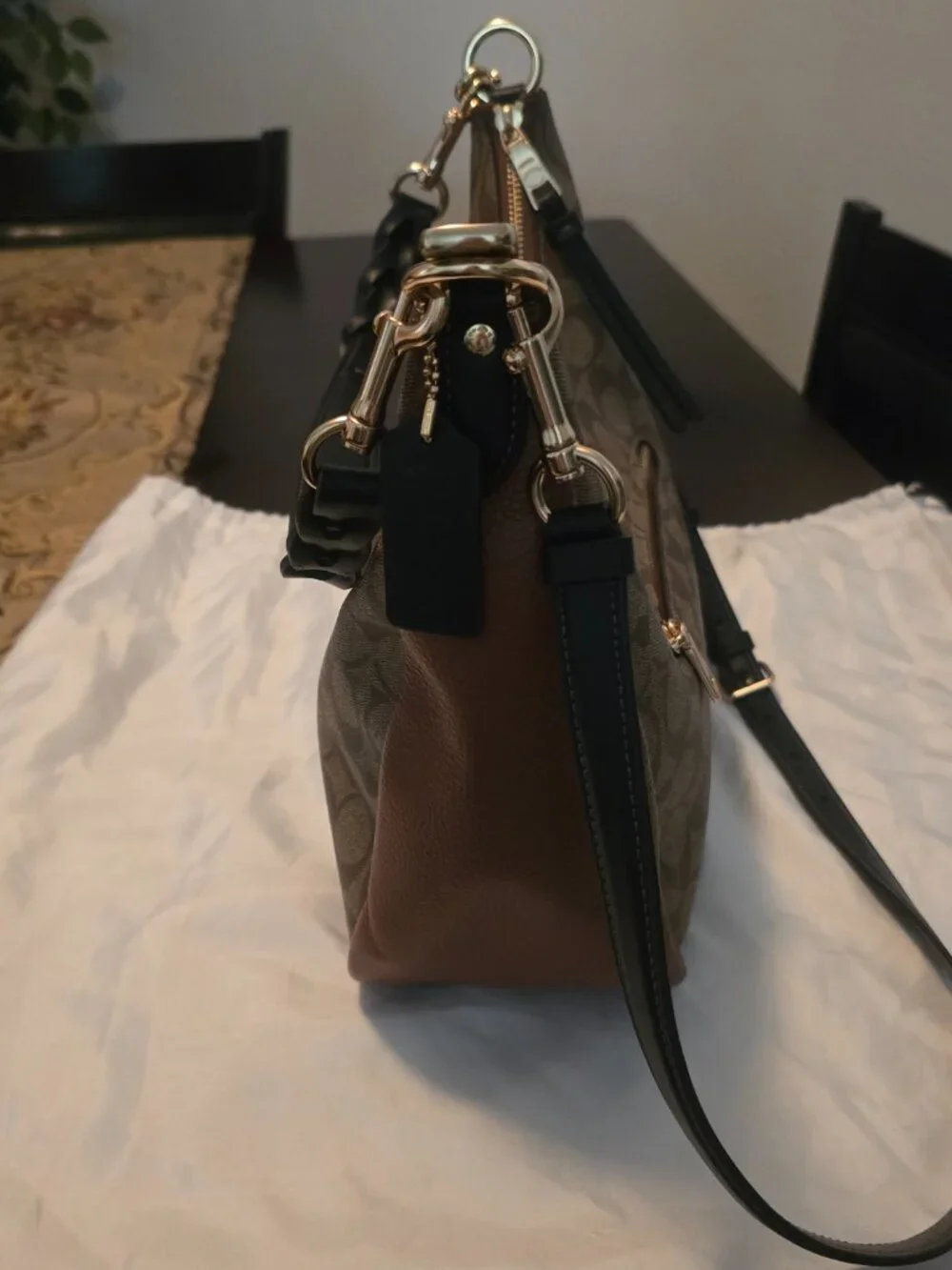 Coach leather signature shoulder bag